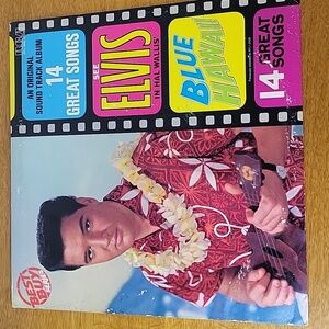 ELVIS PRESLEY Vintage Vinyl Record w/ Cover - Blue Hawaii - LSP-2426